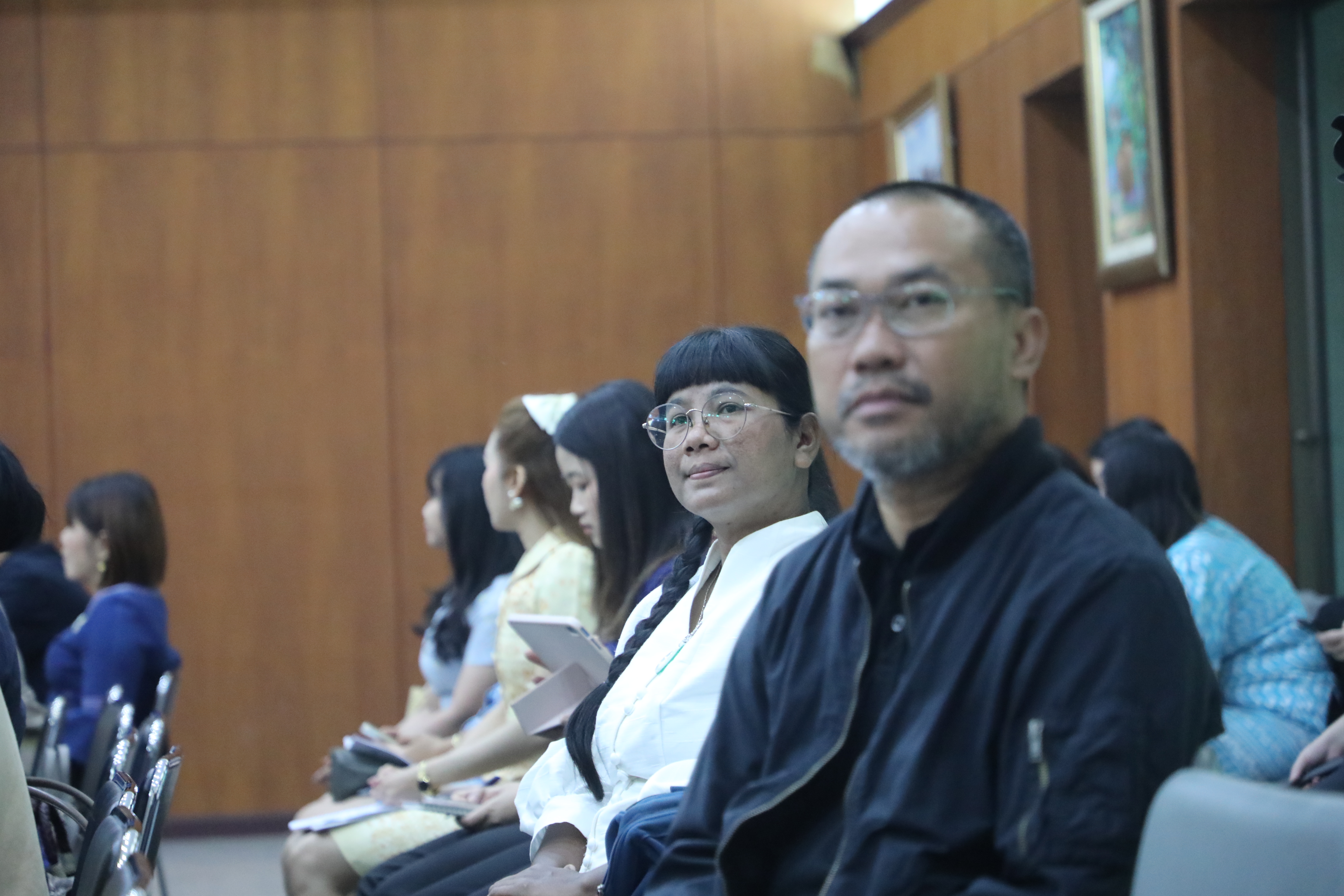 title - ส.ป.ก. ประชุมคณะทำงานติดตามเร่งรัดการใช้จ่ายเงินงบประมาณประจำปีงบประมาณ พ.ศ. 2569 สำนักงานการปฏิรูปที่ดินเพื่อเกษตรกรรม ครั้งที่ 5/2569 